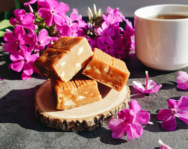 Бековский ирис с арахисом